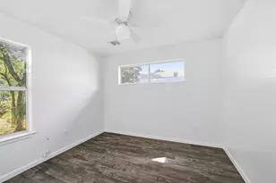 1106 Delano St, Austin, TX 78721 - Photo 20