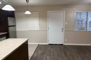 1302 Parker Ln Ln, Austin, TX 78741 - Photo 8