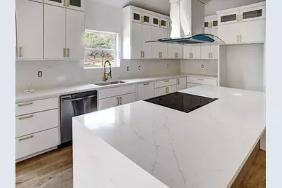 110 Mamalu, Bastrop, TX 78602 - Photo 8