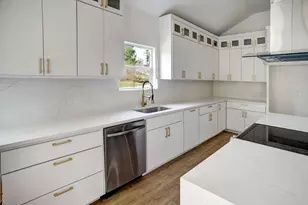 110 Mamalu, Bastrop, TX 78602 - Photo 12