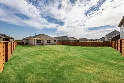 381 Jack Ryan Street, Kyle, TX 78640 - Photo 6