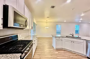 404 Buttercup Blvd, Cedar Park, TX 78613 - Photo 8