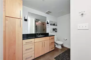 800 Brazos St, Austin, TX 78701 - Photo 14