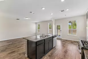 451 Butterfly Bush Ct, New Braunfels, TX 78130 - Photo 16