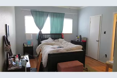 806 W 24th Street #200, Austin, TX 78705 - Photo 16
