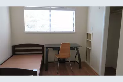 806 W 24th Street #200, Austin, TX 78705 - Photo 24