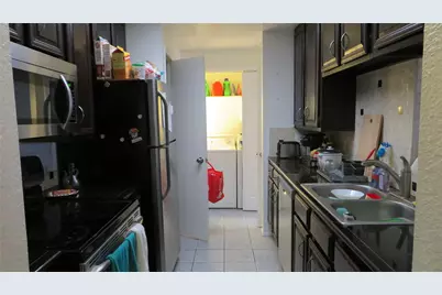806 W 24th Street #200, Austin, TX 78705 - Photo 14