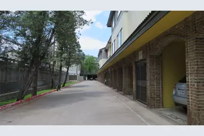 806 W 24th Street #200, Austin, TX 78705 - Photo 60