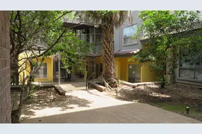 806 W 24th Street #200, Austin, TX 78705 - Photo 34