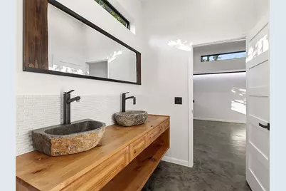1710 Brassie Street, Austin, TX 78741 - Photo 22