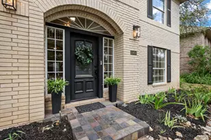 10404 Wolftrap Dr, Austin, TX 78749 - Photo 2