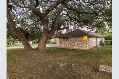 2807 Declaration Circle, Lago Vista, TX 78645 - Photo 40