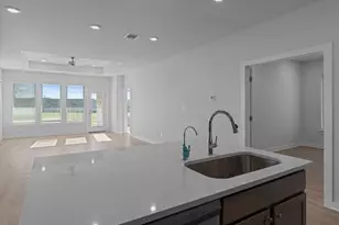 408 Bloomington Loop, Hutto, TX 78634 - Photo 18