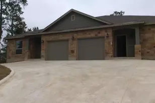 103 S Kanaio Dr, Bastrop, TX 78602 - Photo 1