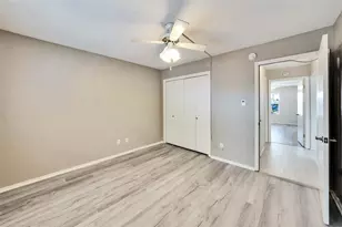 8219 Summer Side Dr, Austin, TX 78759 - Photo 12