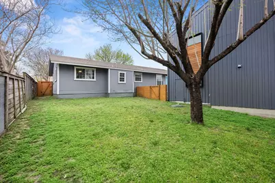 1111 Lawson Lane, Austin, TX 78702 - Photo 20