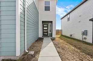 13619 Long Is Dr, Pflugerville, TX 78660 - Photo 2