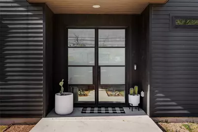 108 Comal Street, Austin, TX 78702 - Photo 2