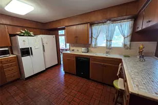 402 Honeycomb Ridge, Austin, TX 78746 - Photo 24