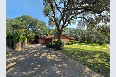 402 Honeycomb Ridge, Austin, TX 78746 - Photo 14