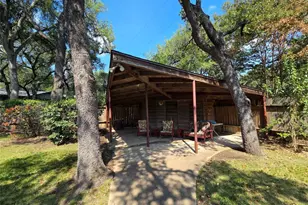 402 Honeycomb Ridge, Austin, TX 78746 - Photo 6