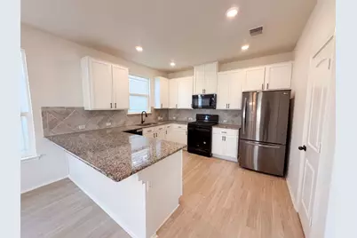 252 Sage Derby Drive #90, Hutto, TX 78634 - Photo 2