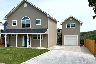 618 Hill St, Burnet, TX 78611 - Photo 1