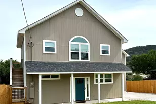 618 Hill St, Burnet, TX 78611 - Photo 2