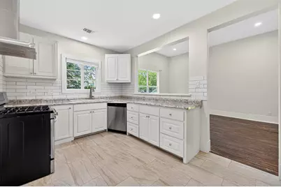 529 W Clark Street, Bartlett, TX 76511 - Photo 6