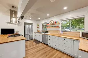 6801 Bryn Mawr Dr, Austin, TX 78723 - Photo 8