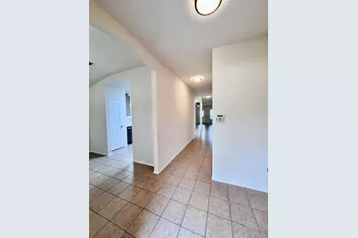 1005 W South Street, Leander, TX 78641 - Photo 4