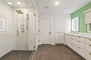 3302 Cherry Tree Cir, Austin, TX 78731 - Photo 18