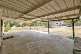 905 Kimbro St, Taylor, TX 76574 - Photo 24