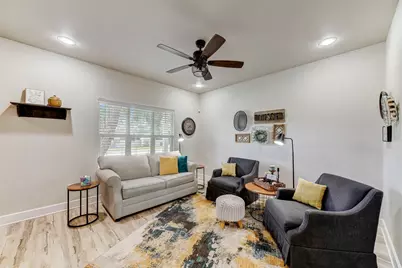 1103 Farm Street, Bastrop, TX 78602 - Photo 6