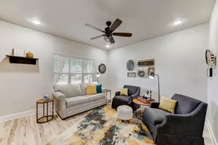 1103 Farm St, Bastrop, TX 78602 - Photo 6
