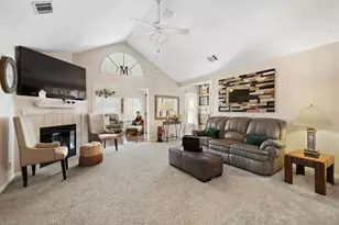 30 Wildwood Dr, Georgetown, TX 78633 - Photo 8