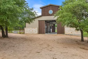 2560 Bell Springs Rd, Dripping Springs, TX 78620 - Photo 30