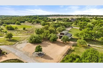 2560 Bell Springs Road, Dripping Springs, TX 78620 - Photo 10