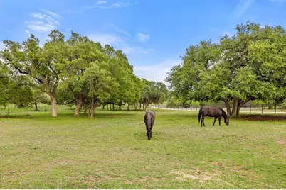 2560 Bell Springs Road, Dripping Springs, TX 78620 - Photo 40