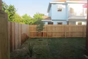 5305 Duval St, Austin, TX 78751 - Photo 32