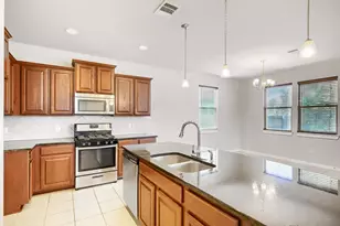 5212 Ingersoll Ln, Austin, TX 78744 - Photo 12