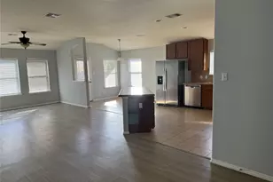 214 Foxglove Dr, Hutto, TX 78634 - Photo 4