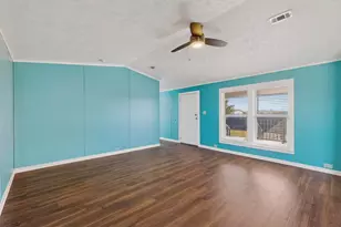 195 Gato Rd, Cedar Creek, TX 78612 - Photo 10