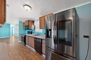 195 Gato Rd, Cedar Creek, TX 78612 - Photo 6