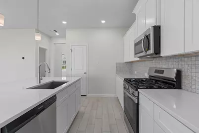 261 Ironshoe Trail, Liberty Hill, TX 78642 - Photo 14