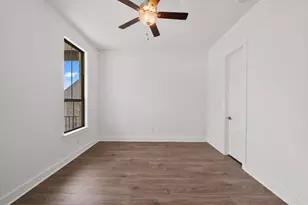 1802 Crimson Sunset Dr, Georgetown, TX 78628 - Photo 24