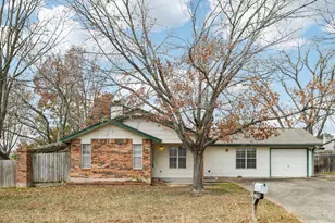 102 Stubblefield Dr, Elgin, TX 78621 - Photo 4