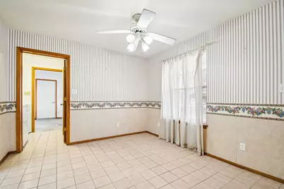 102 Stubblefield Drive, Elgin, TX 78621 - Photo 14