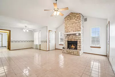 102 Stubblefield Drive, Elgin, TX 78621 - Photo 10