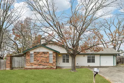 102 Stubblefield Drive, Elgin, TX 78621 - Photo 2